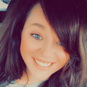 Meet your Posher, Denae